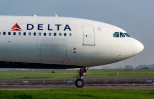 https://www.vecteezy.com/photo/27556743-delta-airlines-airbus-a330-300-n814nw-passenger-plane-arrival-and-landing-at-paris-charles-de-gaulle-airport