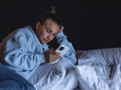 https://www.freepik.com/free-photo/young-woman-uses-smartphone-while-lying-bed-evening_30906840.htm#fromView=search&page=2&position=23&uuid=ec5f28b3-c34c-4d98-a487-afa15efcb7e3&query=reading+phone+in+bed