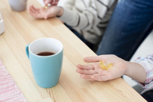 https://www.freepik.com/free-photo/kids-getting-vitamins-protection-against-virus_7747620.htm#fromView=search&page=1&position=25&uuid=b69daf18-5610-47c3-92de-7b6307ac89be&query=coffee+and+medicine