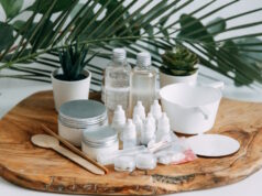https://www.freepik.com/premium-photo/ecological-cosmetics-jars-with-greens-bottle-natural-cosmetics-flatley_17564197.htm#fromView=search&page=1&position=12&uuid=f67d4bf1-354f-4c8f-9373-3b1e73c031b9&query=skin+care+supplies