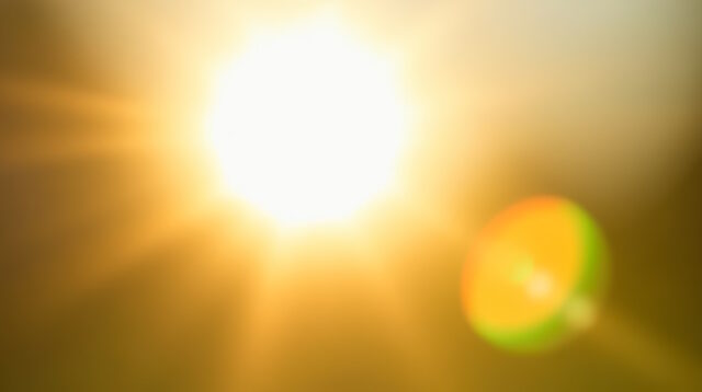 vecteezy_abstract-sunlight-flare-background_50508071 sunny