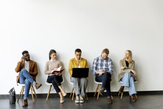 https://www.vecteezy.com/photo/15707899-group-of-bored-people-waiting-for-the-job-interview