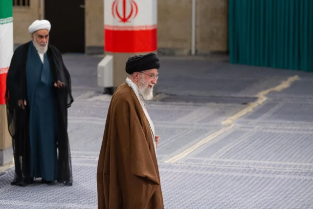 18israel-iran-khamenei-statement-ckgf-superJumbo