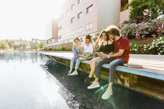 2147850684 https://www.freepik.com/free-photo/friends-studying-near-building-with-lake_2509812.htm#fromView=search&page=1&position=34&uuid=12f06d47-1ad7-4590-aa48-48de27d82e1c&query=florida+college