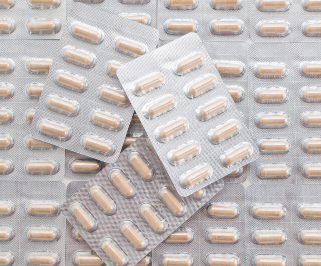 2439 https://www.freepik.com/free-photo/packings-pills-capsules-medicines_1179052.htm#fromView=search&page=1&position=27&uuid=7dca3073-e513-4a18-90ce-a257e9580975&query=blister+pack