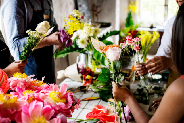 56863 https://www.freepik.com/premium-photo/flower-shop-business-owner-working-service_3374972.htm#fromView=search&page=1&position=11&uuid=26b9940b-ae7c-4ba3-8971-e3ff55917b6f&query=florist