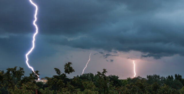 13398 https://www.freepik.com/free-photo/beautiful-shot-lightning-strike-zagreb-croatia_10120003.htm#fromView=search&page=1&position=1&uuid=8ba597f5-11fc-40f9-abec-f8f96ad4e4fa&query=stormy