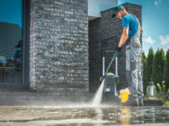 https://www.freepik.com/premium-photo/pressure-washer-cleaning_53473721.htm#fromView=search&page=1&position=17&uuid=c7b72f00-a182-4062-85e4-9240e979576b&query=powerwash+home