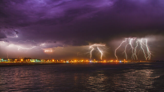 28225 https://www.freepik.com/free-photo/breathtaking-intense-lightning-storm-ocean-city-esposende-portugal_12651352.htm#fromView=search&page=1&position=28&uuid=e92aa562-eb32-4016-9c2b-78732e3b9494&query=storm