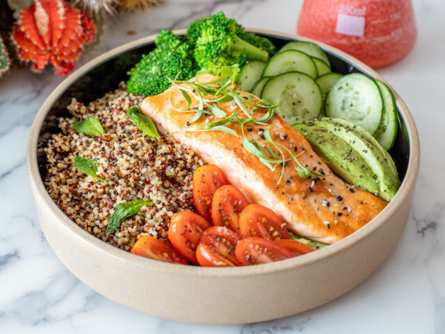32050 https://www.freepik.com/free-photo/plate-salmon-with-quinoa-raw-vegetables_13411598.htm#fromView=search&page=1&position=14&uuid=5371d64e-6010-48f6-914b-17ae0d23b373&query=healthy+food
