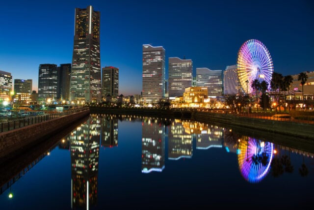 826312 https://www.freepik.com/premium-photo/illuminated-city-night_95759824.htm#fromView=search&page=1&position=24&uuid=b63c6ff1-44e3-43aa-9bf9-561f840e301e&query=visit+orlando