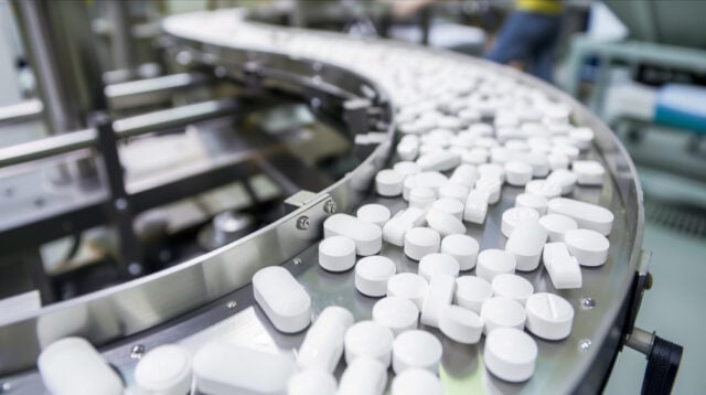 8919 https://www.freepik.com/premium-photo/pill-cascade-pharmaceutical-conveyor-belt_148769844.htm#fromView=search&page=1&position=20&uuid=79804dcb-d964-417d-bc70-94c6a6ece28b&query=drug+manufacturing