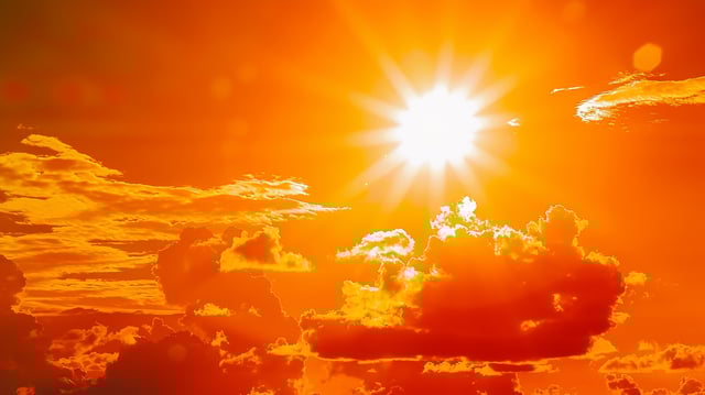 small-vecteezy_heat-stroke-concept-for-climate-change-heat-wave-or_47386049_small https://www.vecteezy.com/photo/47386049-heat-stroke-concept-for-climate-change-heat-wave-or-global-warming-orange-sky-with-clouds-and-bright-sun