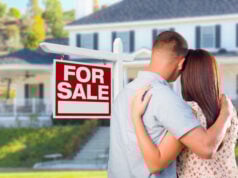 https://www.vecteezy.com/photo/16444313-military-couple-looking-at-house-with-for-sale-real-estate-sign-in-front