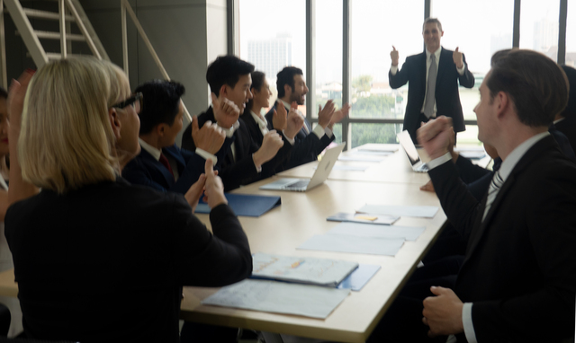 gruop of business people in seminar or meeting https://www.vecteezy.com/photo/7108504-speaker-giving-presentation-in-hall-audience-or-conference-hall-rear-view-of-unrecognized-participants-in-audience-scientific-conference-event-training