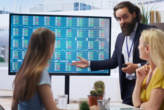 https://www.freepik.com/free-photo/broker-office-assisting-family-with-ipo-forex-portfolio-management_352744908.htm#fromView=search&page=1&position=0&uuid=f209b1e2-39d4-44c0-b171-9db166f56da5&query=ipo