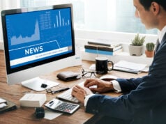 https://www.freepik.com/free-photo/man-looking-stock-market-news-computer_16470084.htm#fromView=search&page=1&position=7&uuid=3d3afdb7-032d-40e3-909c-ef2b8d4b1ff6&query=digital+news