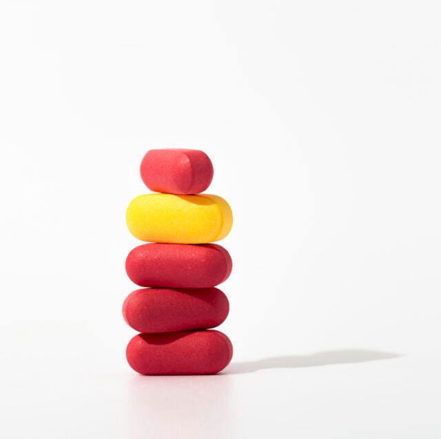 2148530966 https://www.freepik.com/free-photo/close-up-stacked-pills-with-copy-space_7937833.htm#fromView=search&page=1&position=25&uuid=206ae7bd-48d0-4748-a212-299094264509&query=stack+of+pills