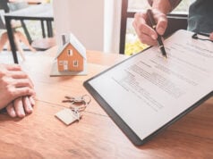 https://www.freepik.com/premium-photo/midsection-people-holding-paper-table_125851571.htm#fromView=search&page=1&position=17&uuid=d86004e3-4f07-4281-ac26-e2790bfb6a84&query=lease+signing