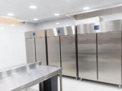 https://www.freepik.com/premium-photo/room-with-refrigeration-equipment-cutting-meata-place-store-meat-restaurant_174015244.htm#fromView=search&page=1&position=41&uuid=a0fec634-1cfe-4fa6-a132-794e690a3587&query=commercial+freezer