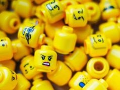 https://unsplash.com/photos/lego-minifig-head-toy-lot-v8pL84kvTTc