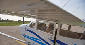 https://www.vecteezy.com/photo/59327011-a-small-airplane-with-a-blue-and-white-paint-job