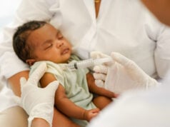 https://www.vecteezy.com/photo/13944117-close-up-of-the-hand-and-needle-doctor-holds-syringe-to-vaccinate-newborn-baby-one-month-old-with-injection-concept-clinic-pediatrician-health-check-vaccine-antivirus-for-infant