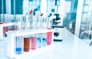 https://www.vecteezy.com/photo/10279623-preparing-laboratory-equipments-such-as-glassware-tube-with-blue-and-liquid-on-the-white-table-the-chemistry-experiment-in-scientific-research
