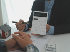 https://www.vecteezy.com/photo/34136963-real-estate-agent-and-customer-signing-contract-to-buy-house-insurance-or-loan-real-estate-rent-a-house-get-insurance-or-loan-real-estate-or-property