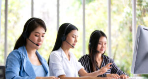 https://www.vecteezy.com/photo/7108031-service-team-concept-operator-or-contact-center-sale-in-office-information-people-call-center-quality-professional-team-sales-support-office-environment-workplace-representative-company