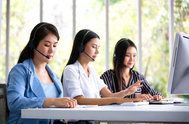 small-vecteezy_service-team-concept-operator-or-contact-center-sale-in_7108031_small https://www.vecteezy.com/photo/7108031-service-team-concept-operator-or-contact-center-sale-in-office-information-people-call-center-quality-professional-team-sales-support-office-environment-workplace-representative-company