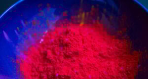 https://www.freepik.com/free-photo/close-up-red-holi-color-powder-blue-bowl_3589919.htm#fromView=search&page=1&position=2&uuid=6787388e-4178-478a-a51f-0298f51cc516&query=red+kratom+powder