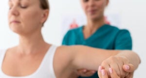 https://www.freepik.com/free-photo/woman-having-physiotherapy-session_18842980.htm#fromView=search&page=1&position=29&uuid=3e98ff38-a682-44dd-832d-b8c9ed98d0e7&query=elbow+therapy