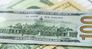 https://www.freepik.com/free-photo/one-hundred-american-dollars-closeup-paper-money-cash_33651011.htm#fromView=search&page=1&position=42&uuid=44ff3f04-0019-4ecd-9729-6afd5279c6cb&query=us+economy