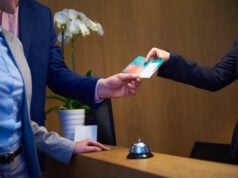 https://www.vecteezy.com/photo/12534104-couple-on-a-business-trip