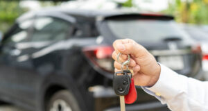 https://www.vecteezy.com/photo/17012323-lease-rental-car-sell-buy-dealership-manager-send-car-keys-to-the-new-owner-sales-loan-credit-financial-rent-vehicle-insurance-renting-seller-dealer-installment-car-care-business