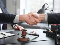 https://www.freepik.com/premium-photo/male-lawyer-with-client-shaking-hands-office_13761152.htm#fromView=search&page=1&position=7&uuid=fc31bb4b-60b2-4608-8f0c-fdb81425114e&query=lawyer