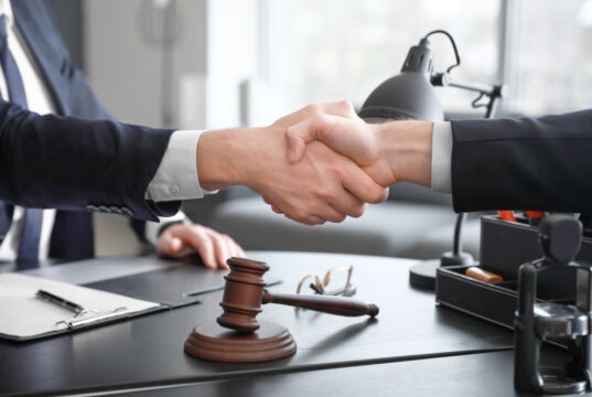 https://www.freepik.com/premium-photo/male-lawyer-with-client-shaking-hands-office_13761152.htm#fromView=search&page=1&position=7&uuid=fc31bb4b-60b2-4608-8f0c-fdb81425114e&query=lawyer