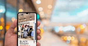 https://www.vecteezy.com/photo/7707939-black-friday-shopping-app-in-a-mobile-phone-screen-with-blur-interior-in-mall