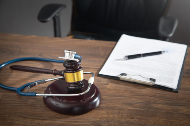 https://www.freepik.com/premium-photo/judge-gavel-documents-stethoscope-wooden-table_31116948.htm#fromView=search&page=2&position=27&uuid=37182ca6-d25b-44fd-be83-01a866e628c5&query=malpractice+lawyer