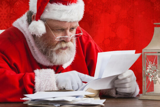 https://www.freepik.com/premium-photo/composite-image-santa-claus-reading-letter_28155282.htm#from_element=cross_selling__photo