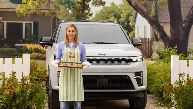 Jeep_TheFamilySUV_Shot_02_Iliza_2134