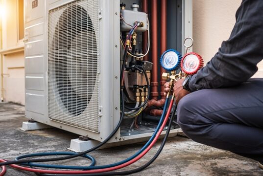 https://www.vecteezy.com/photo/74237234-hvac-technician-performing-maintenance-on-outdoor-air-conditioning-unit-with-gauges