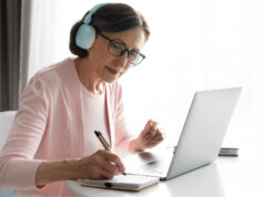 https://www.freepik.com/free-photo/medium-shot-woman-with-laptop-indoors_16622631.htm#fromView=search&page=1&position=26&uuid=05464be3-ed38-413b-80d0-cff62c39d08a&query=online+learning
