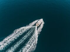 https://unsplash.com/photos/white-boat-7bXa8ZYiVNw