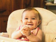 https://www.freepik.com/premium-photo/portrait-cute-baby-girl_84410436.htm#fromView=search&page=1&position=11&uuid=8b2a0969-6f20-4d2e-850d-ea0c238d41c0&query=baby+at+dinner