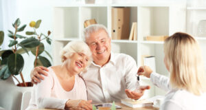 https://www.freepik.com/premium-photo/real-estate-agent-giving-key-from-new-house-happy-mature-couple-office_14944154.htm#fromView=search&page=1&position=15&uuid=fa1a82b2-0df1-45d2-b562-a023e39f4ff0&query=retirees+house+buying