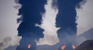 Trump Grants Ten-Day Reprieve to Iran to Facilitate Peace Negotiations