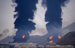 Trump Grants Ten-Day Reprieve to Iran to Facilitate Peace Negotiations