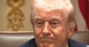 Trump Convenes Cabinet Amid Middle East Crisis and Funding Stalemate (Video)